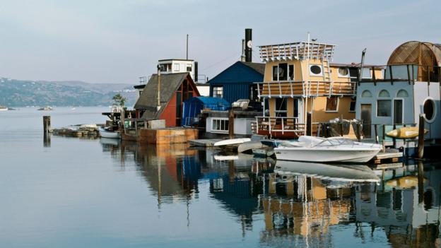 Bbc Autos Can Floating Homes Solve The Urban Housing Crunch