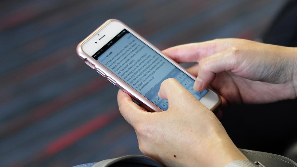 A Novel Way To Prevent Email Overload Bbc Worklife - 