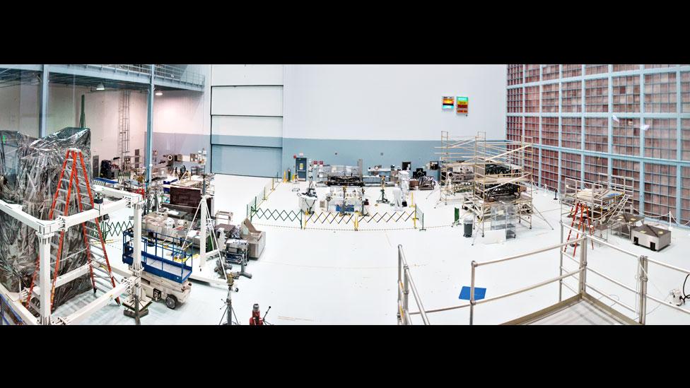 No mirror this large has ever been launched into space, so building it is a challenge – requiring American football pitch-sized clean rooms for construction. (Copyright: Nasa) No mirror this large has ever been launched into space, so building it is a challenge – requiring American football pitch-sized clean rooms for construction. (Copyright: Nasa)