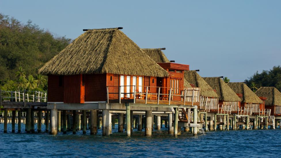 Accommodation on the water Accommodation on the water