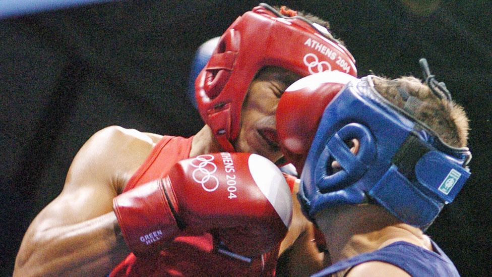 Boxers dressed in red are slightly more likely to win (Getty Images) Boxers dressed in red are slightly more likely to win (Getty Images)