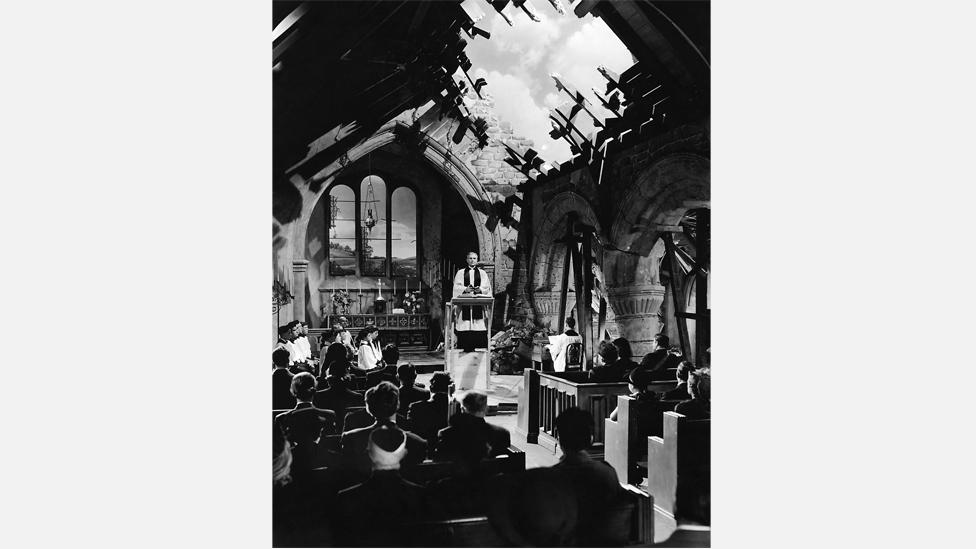 Henry Wilcoxon delivers the rousing vicar's sermon in Mrs Miniver (Photos 12 / Alamy) Henry Wilcoxon delivers the rousing vicar's sermon in Mrs Miniver (Photos 12 / Alamy)
