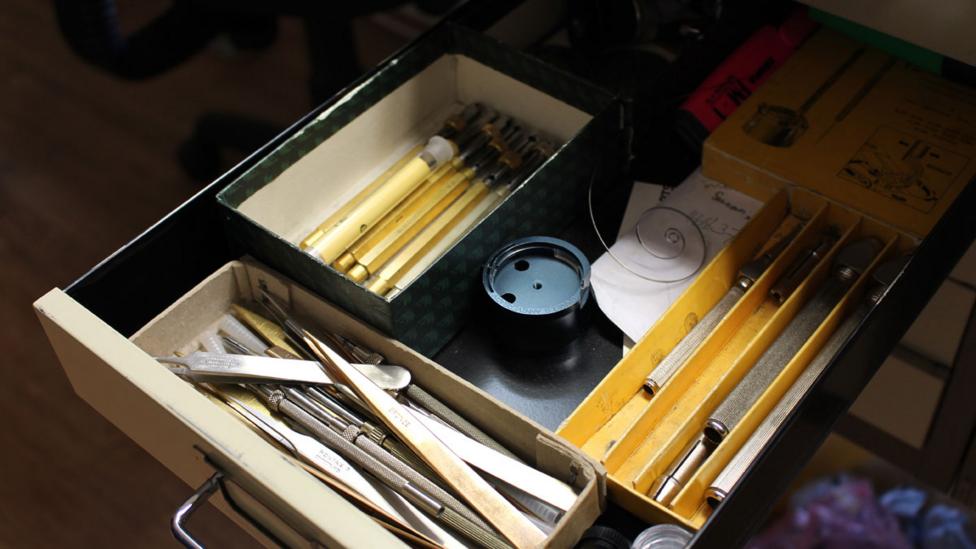 Tools of the trade (Credit: Chris Baraniuk) Tools of the trade (Credit: Chris Baraniuk)