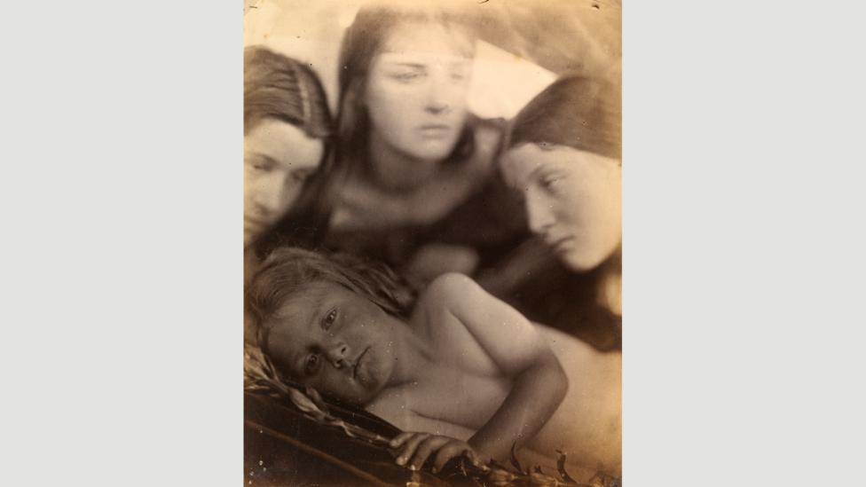 Hosanna, photographed in 1865, shows Cameron’s propensity to focus on only one part of the image – if any (Credit: Victoria and Albert Museum, London) Hosanna, photographed in 1865, shows Cameron’s propensity to focus on only one part of the image – if any (Credit: Victoria and Albert Museum, London)