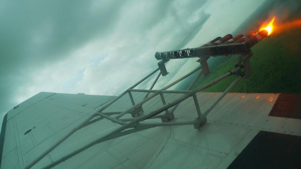 The salts are fired from a flare rack carried on the aircraft (Credit: Jean Francois Berthoumieu) The salts are fired from a flare rack carried on the aircraft (Credit: Jean Francois Berthoumieu)
