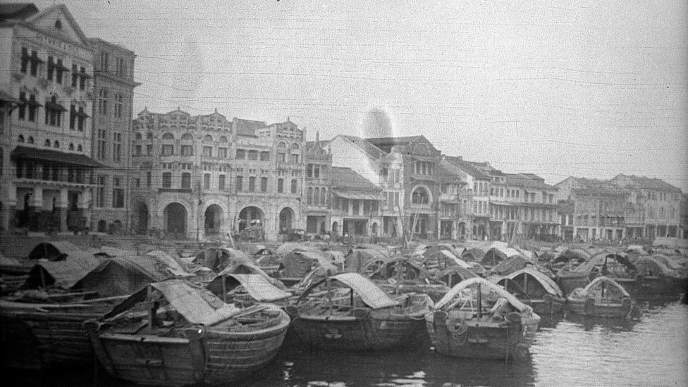 After a British trading post was established there in 1819, many of the traders who arrived were from Chinesa, India and Sri Lanka (Credit: Alamy) After a British trading post was established there in 1819, many of the traders who arrived were from Chinesa, India and Sri Lanka (Credit: Alamy)