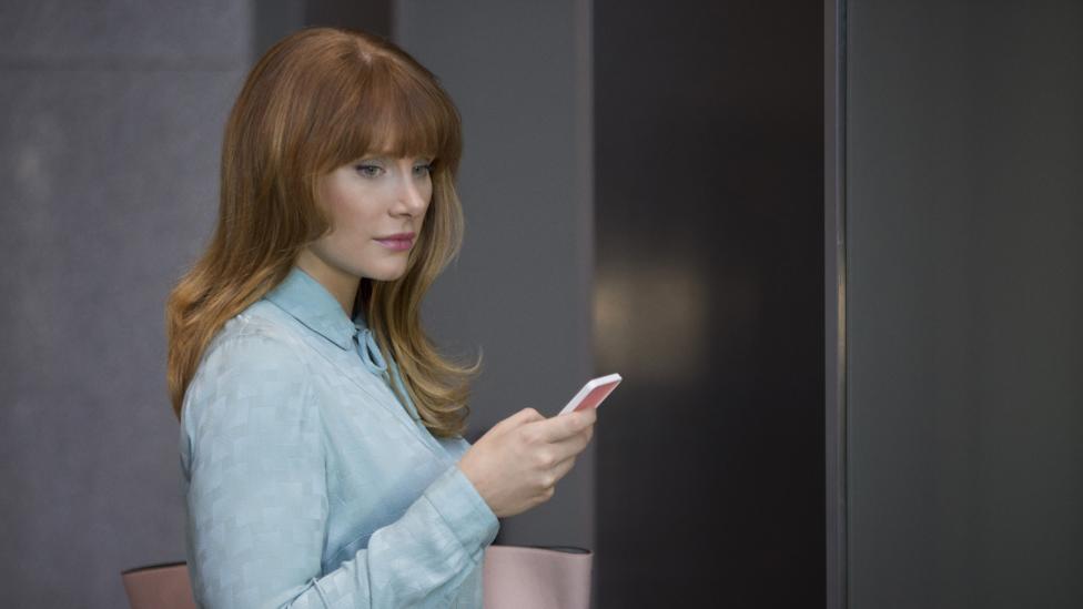 4. Black Mirror 4. Black Mirror