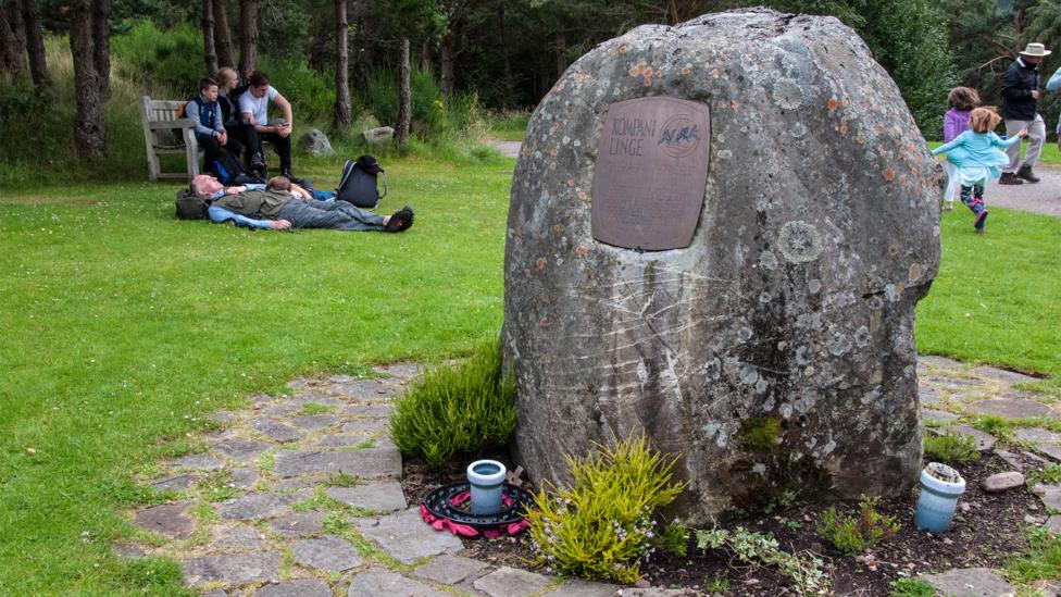 A memorial to Kompani Linge stands outside the Glenmore Visitor Centre; inside, a small exhibition commemorates their work (Credit: Amanda Ruggeri) A memorial to Kompani Linge stands outside the Glenmore Visitor Centre; inside, a small exhibition commemorates their work (Credit: Amanda Ruggeri)