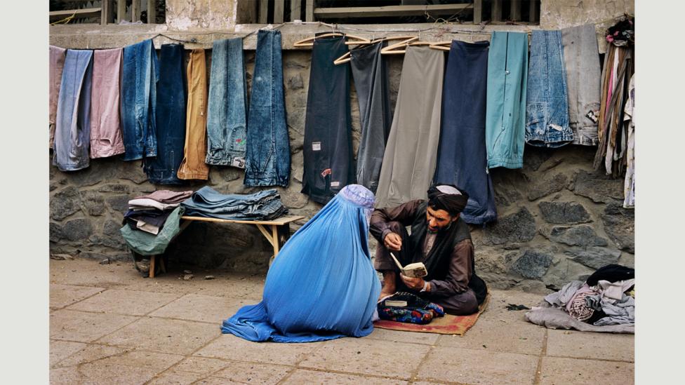 Kabul, Afghanistan, 2002 (Credit: Steve McCurry/Magnum Photos) Kabul, Afghanistan, 2002 (Credit: Steve McCurry/Magnum Photos)