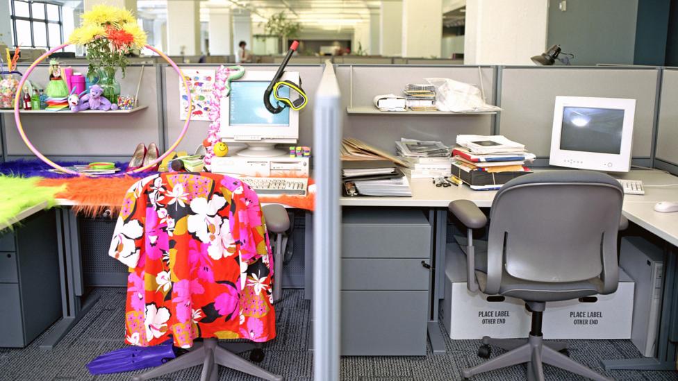 What S So Wrong With Dressing Up Your Desk Bbc Worklife