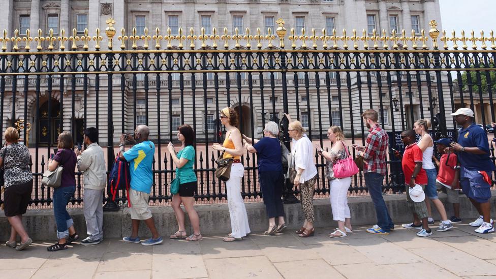 We hate to admit it, but Brits aren’t the best at queuing BBC Future