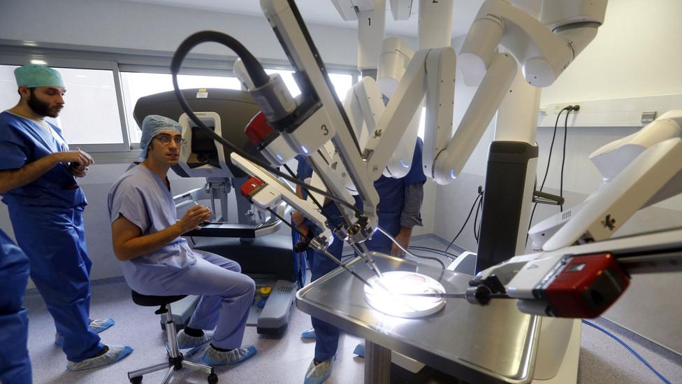 Autonomous vehicles and surgical robots put a lot on the line, so modern machines leave little room for error (Credit: Getty Images) Autonomous vehicles and surgical robots put a lot on the line, so modern machines leave little room for error (Credit: Getty Images)