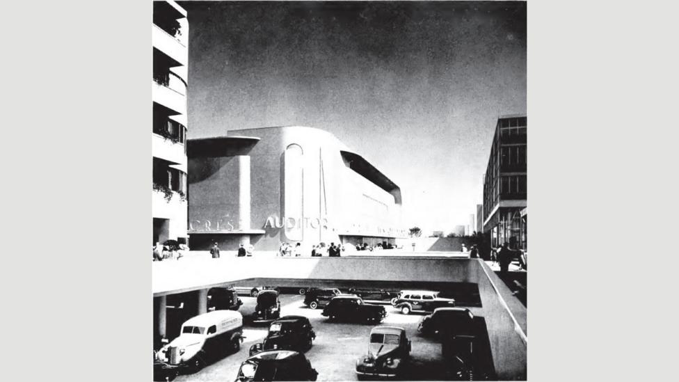 At the Futurama exhibition at the 1939 World’s Fair in New York City, Moses presented elaborate concept art for how he hoped the city would evolve (Credit: Alamy) At the Futurama exhibition at the 1939 World’s Fair in New York City, Moses presented elaborate concept art for how he hoped the city would evolve (Credit: Alamy)
