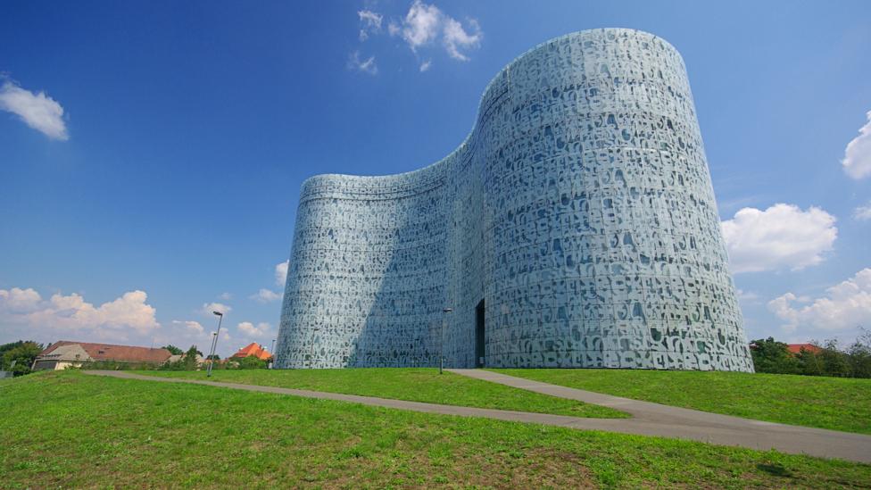 Brandenburg University of Technology Library, Cottbus, Germany Brandenburg University of Technology Library, Cottbus, Germany