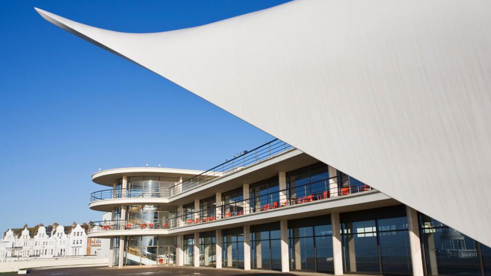 The influence of ocean-liner design can be seen in the clean lines of the elegant 1930s De la Warr Pavilion (Credit: Alamy) The influence of ocean-liner design can be seen in the clean lines of the elegant 1930s De la Warr Pavilion (Credit: Alamy)