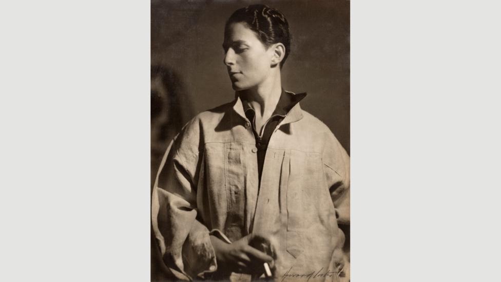 In the 1920s, lesbian artist Hannah Gluckstein, otherwise known as Gluck, was defiantly androgynous (Credit: Courtesy of the Fine Art Society, London) In the 1920s, lesbian artist Hannah Gluckstein, otherwise known as Gluck, was defiantly androgynous (Credit: Courtesy of the Fine Art Society, London)