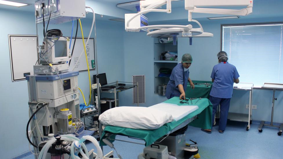 Doctors prepare for a sterilisation procedure at Delhi’s Sucheta Kriplani Hospital (Credit: Shahid Tantray) Doctors prepare for a sterilisation procedure at Delhi’s Sucheta Kriplani Hospital (Credit: Shahid Tantray)