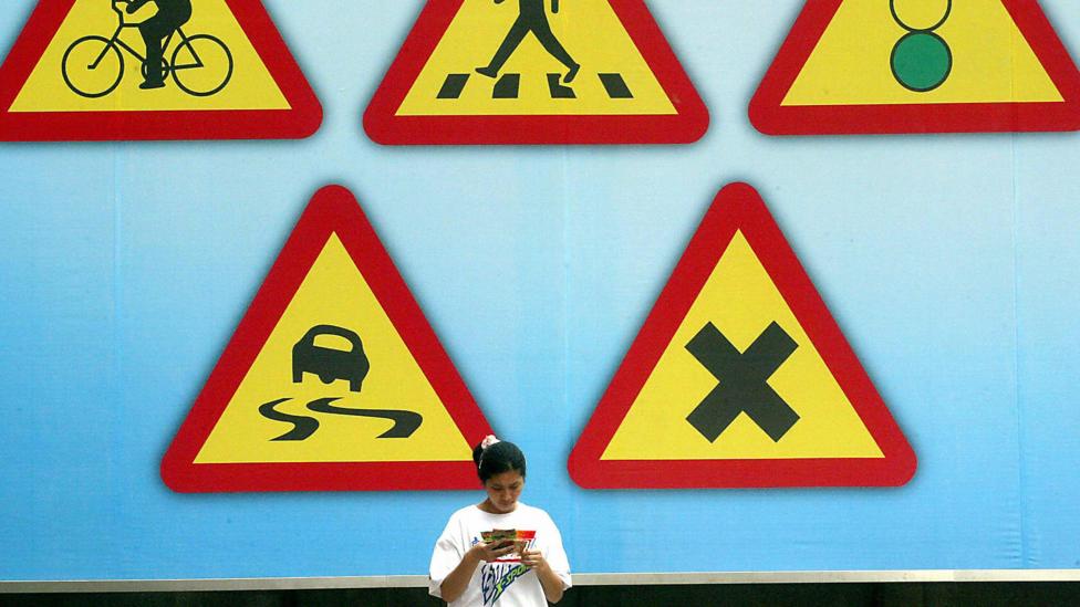 The driving test process in both China and South Korea includes medical checks, written exams, a closed-course driving test and a road test (Credit: Getty Images) The driving test process in both China and South Korea includes medical checks, written exams, a closed-course driving test and a road test (Credit: Getty Images)