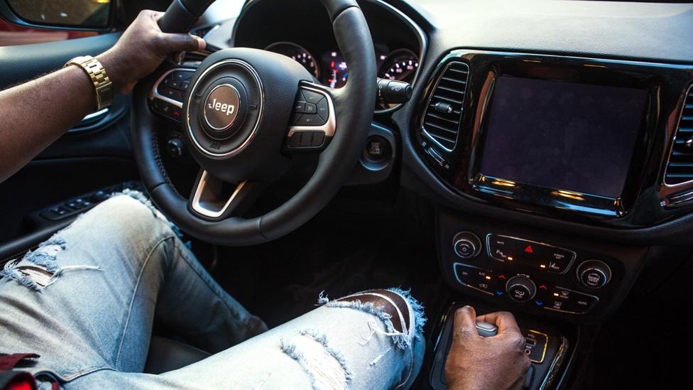 As the year’s end approaches, many car companies offer price reductions (Credit: Nappy.co) As the year’s end approaches, many car companies offer price reductions (Credit: Nappy.co)