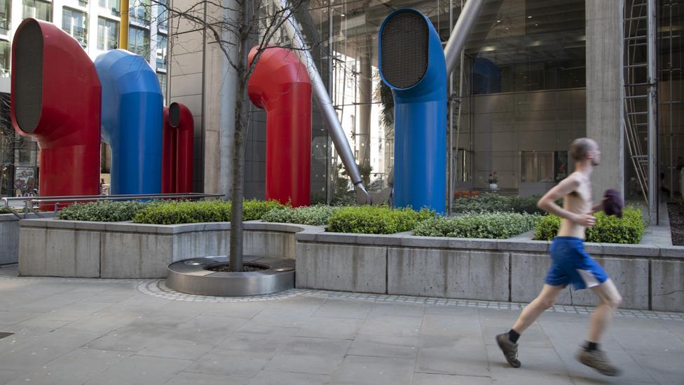 Research shows that low air quality can interfere with workers’ productivity and lead to more absences in school (Credit: Getty Images) Research shows that low air quality can interfere with workers’ productivity and lead to more absences in school (Credit: Getty Images)