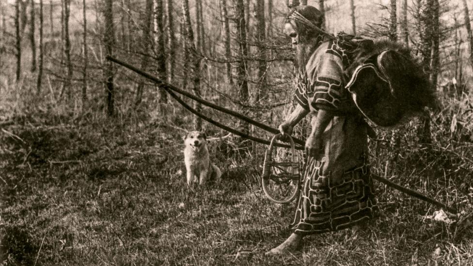 Ainu man going out hunting (credit: Textiles of Japan: The Thomas Murray Collection at The Minneapolis Institute of Art) Ainu man going out hunting (credit: Textiles of Japan: The Thomas Murray Collection at The Minneapolis Institute of Art)