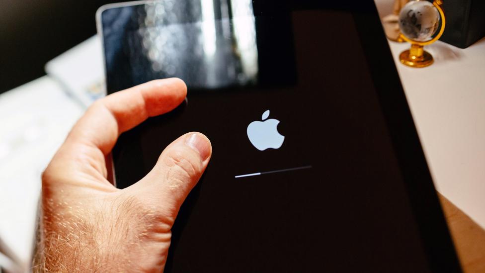 A progress bar on an Apple iPad (Credit: Alamy) A progress bar on an Apple iPad (Credit: Alamy)