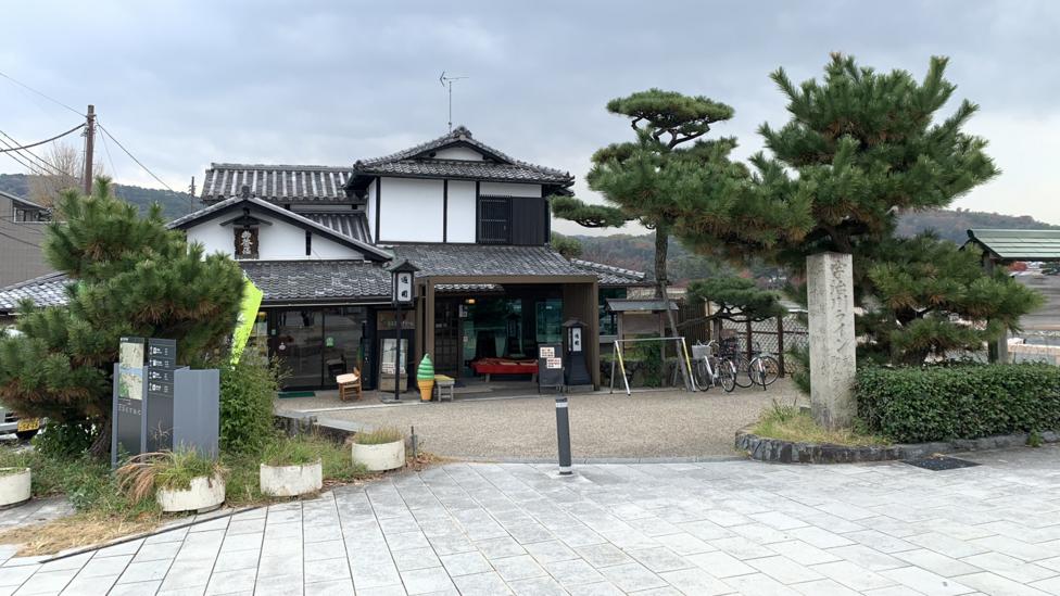 Tsuen Tea, founded in 1160 and located in Kyoto, is one of 33,000 'shinise' companies in Japan: businesses over 100 years old at least (Credit: Bryan Lufkin)
