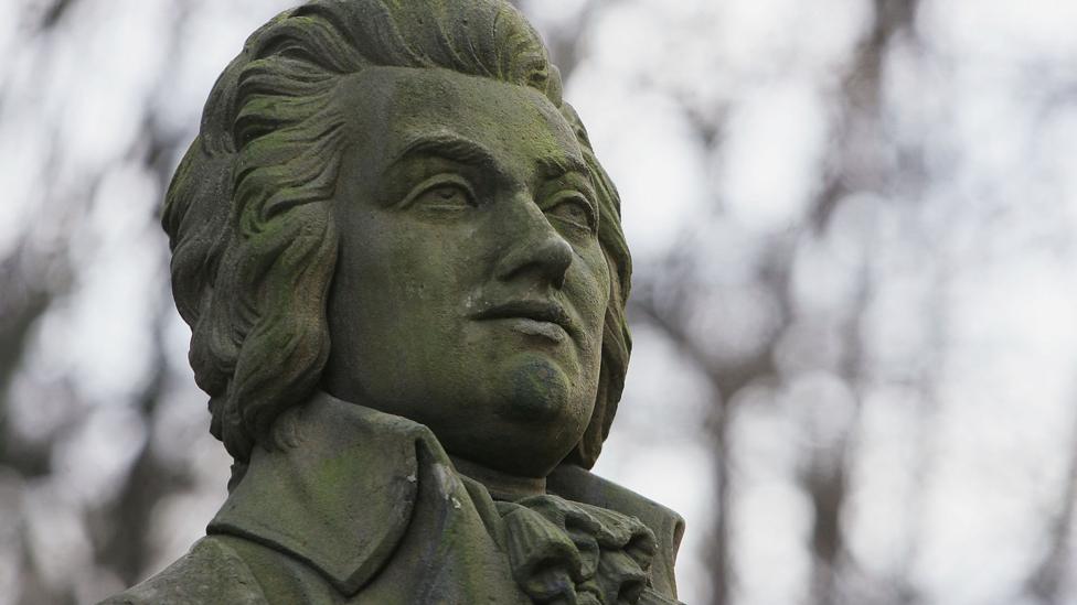 For decades, there's been a belief that listening to Mozart's work can make you smarter (Credit: Getty Images) For decades, there's been a belief that listening to Mozart's work can make you smarter (Credit: Getty Images)